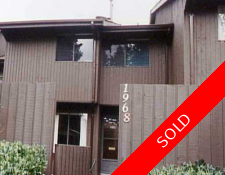 Lynnmour Townhouse for sale: 4 bedroom 1,659 sq.ft. (Listed 2004-03-21)