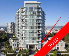 Lower Lonsdale Townhouse for sale: 2 bedroom Stainless Steel Appliances, Tile Backsplash, Hardwood Floors 1,255 sq.ft. (Listed 2017-01-27)